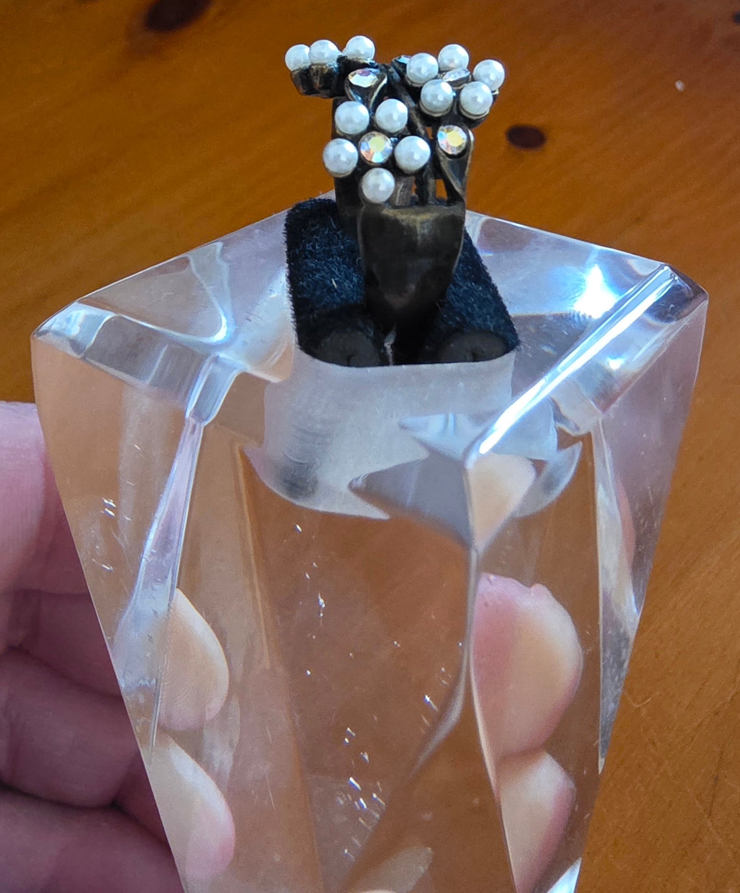 Midnight Pearl Vine Ring